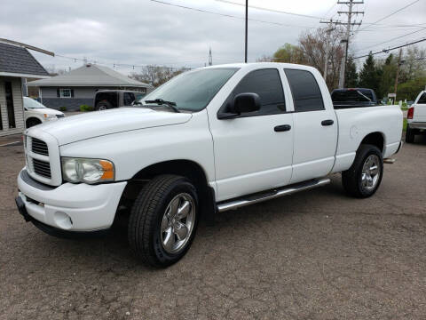 2003 Dodge Ram Pickup 1500 for sale at MEDINA WHOLESALE LLC in Wadsworth OH