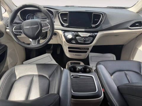 2024 Chrysler Pacifica Plug-In Hybrid