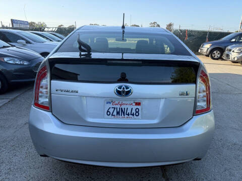 2013 Toyota Prius Two