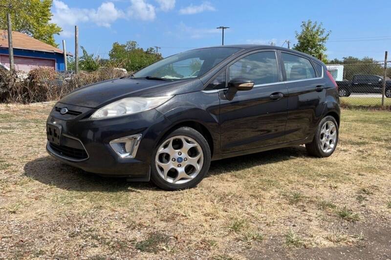 2011 Ford Fiesta for sale at Crown Autos in Corinth TX