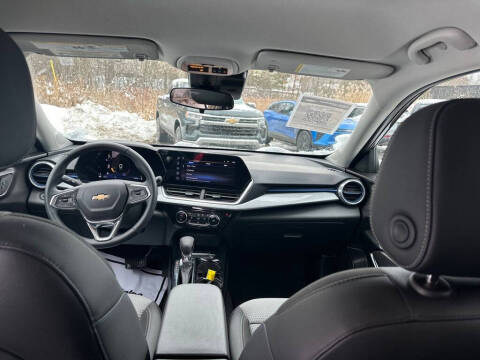 2024 Chevrolet Trax LT