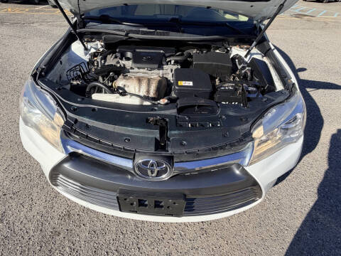 2017 Toyota Camry LE