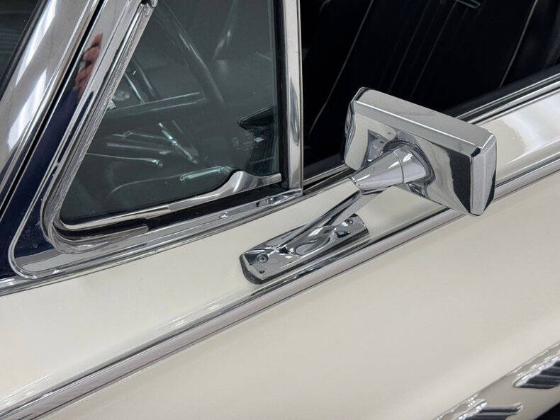 1963 Ford Thunderbird