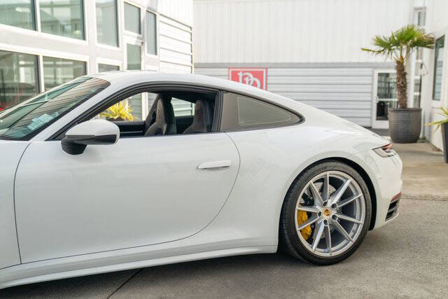 2020 Porsche 911 9