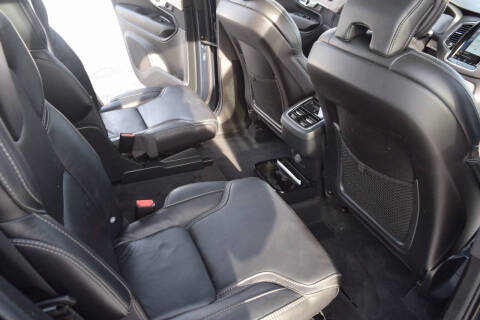 2022 Volvo XC90 T6 Inscription 6-Passenger