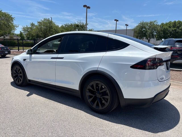 2022 Tesla Model X 6