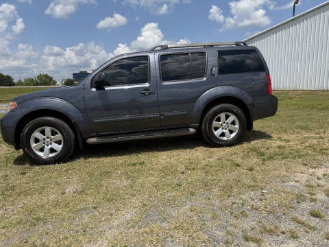 2012 Nissan Pathfinder LE