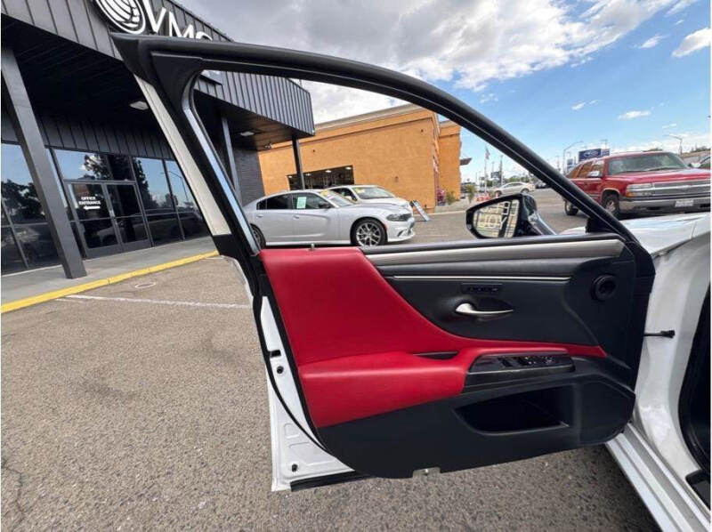 2019 Lexus ES 350