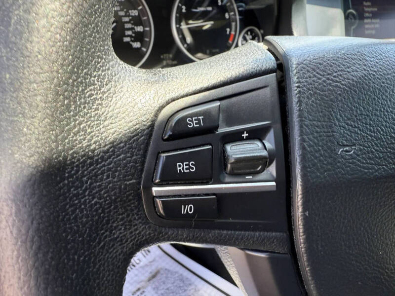 2012 BMW 5 Series 528i