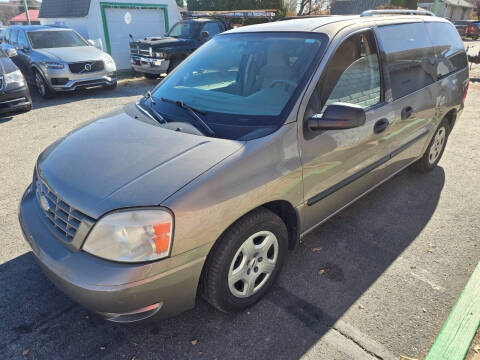 2004 Ford Freestar SE