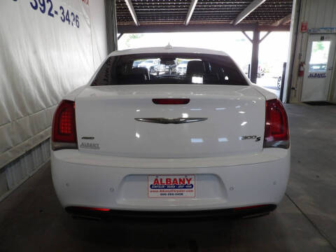 2016 Chrysler 300