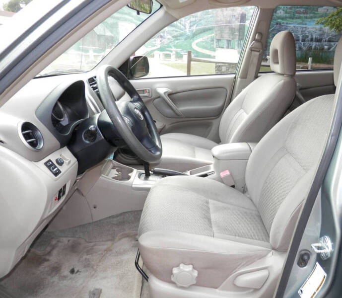 2005 Toyota RAV4
