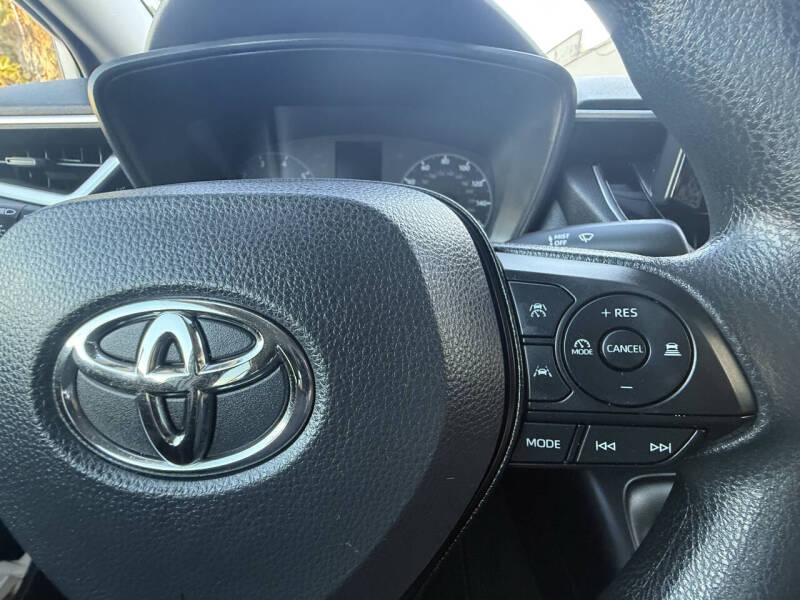 2025 Toyota Corolla Hybrid LE