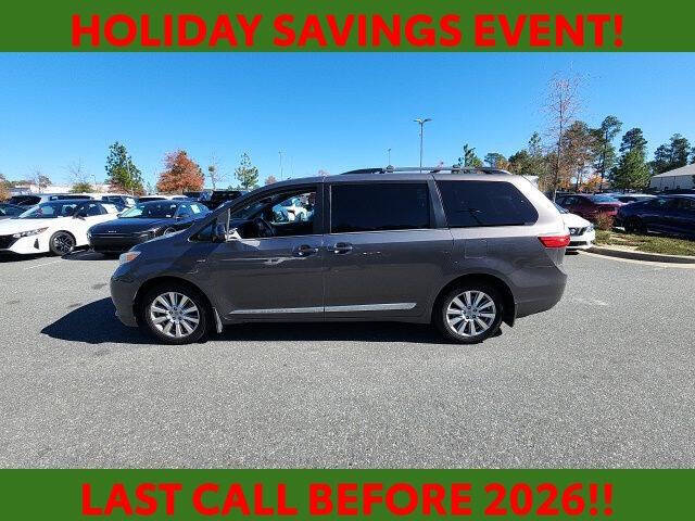 2017 Toyota Sienna LE 7-Passenger