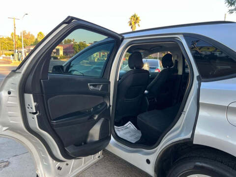 2017 Ford Edge SE
