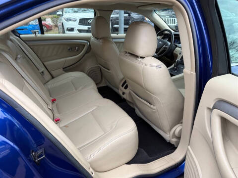 2013 Ford Taurus SEL