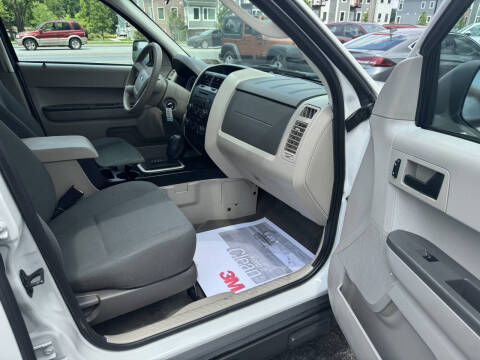 2010 Ford Escape XLS