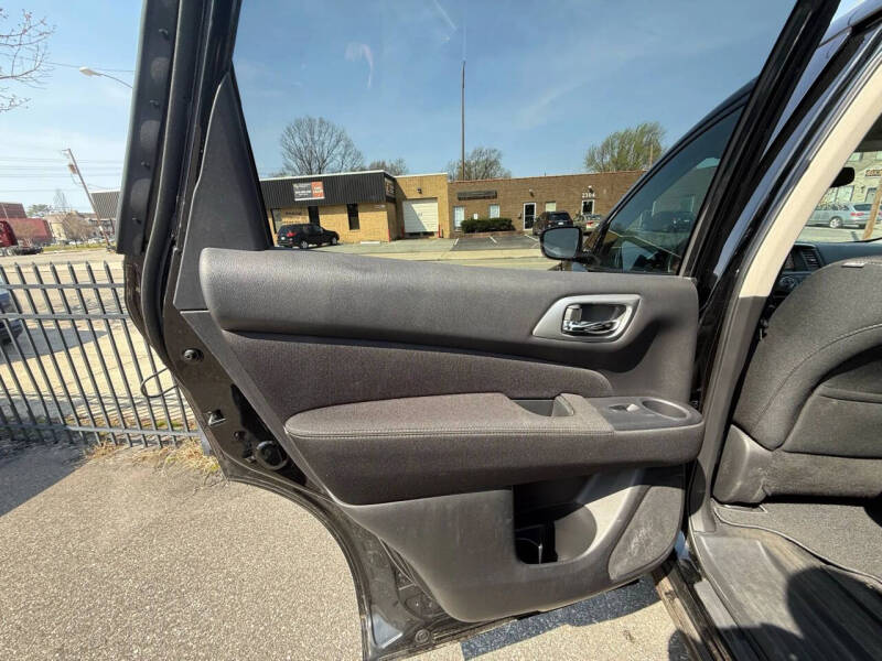 2017 Nissan Pathfinder