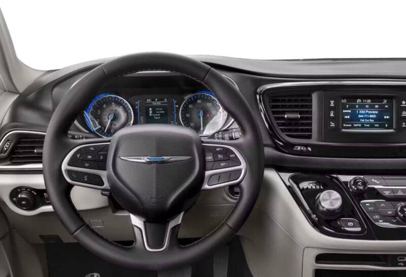 2018 Chrysler Pacifica Touring L Plus