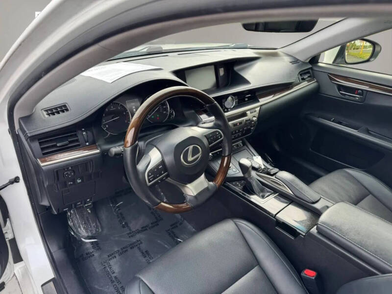 2016 Lexus ES 350