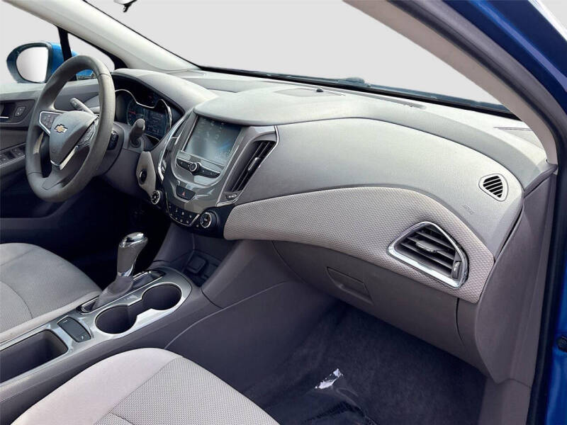 2018 Chevrolet Cruze LT Auto