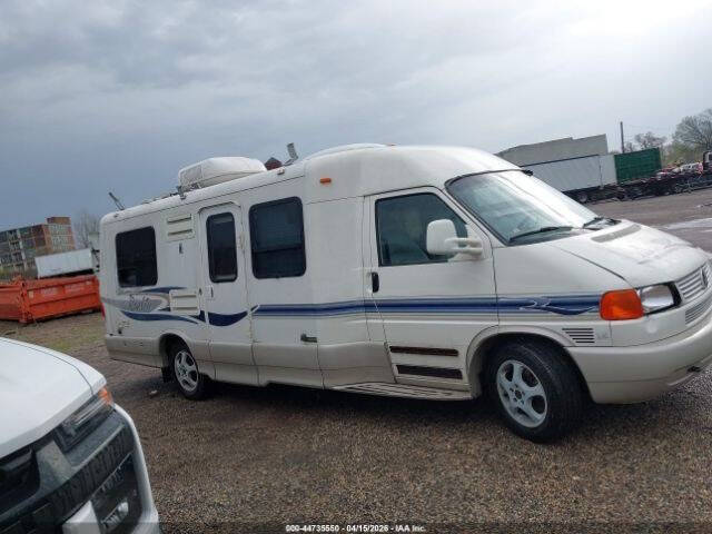 2004 Winnebago Rialta 22HD