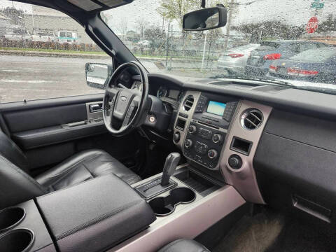 2017 Ford Expedition XLT