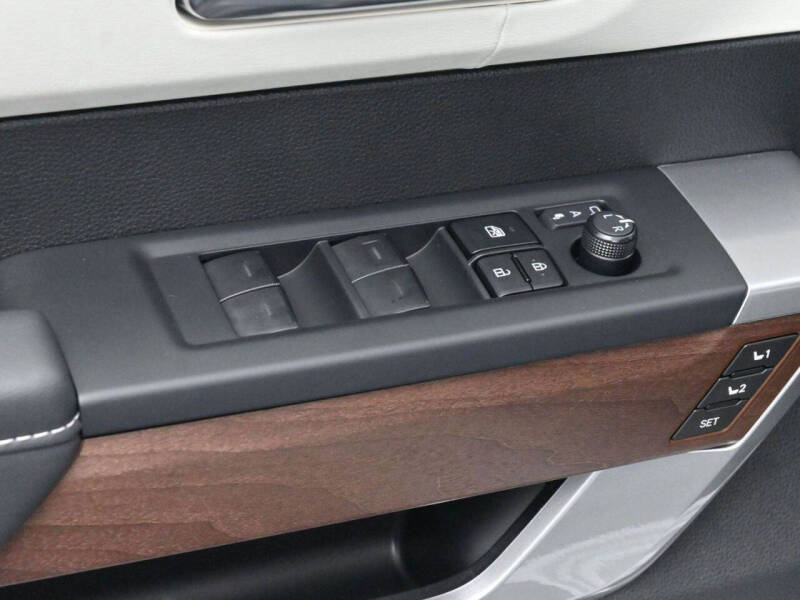 2025 Toyota Sequoia Capstone