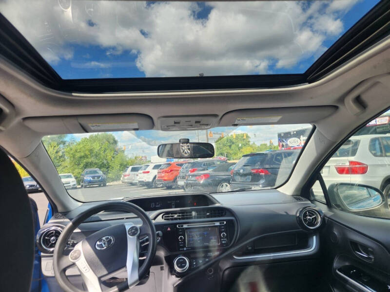 2015 Toyota Prius c One