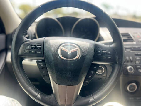 2013 Mazda MAZDA3 i Touring
