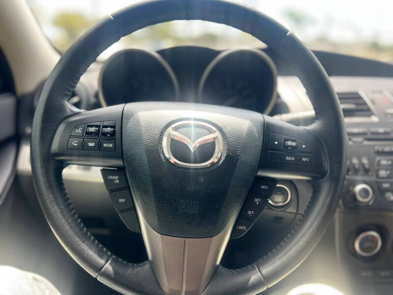 2013 Mazda MAZDA3 i Touring