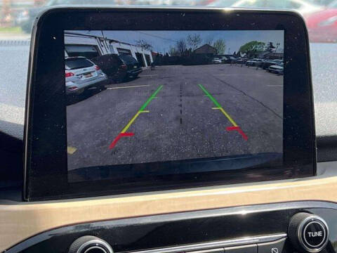2022 Ford Escape Titanium