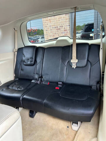 2011 Infiniti QX56