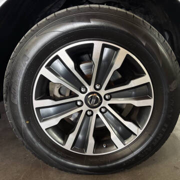 2020 Nissan Armada SV