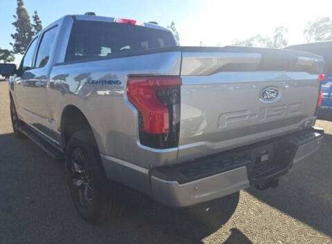 2025 Ford F-150 Lightning Flash