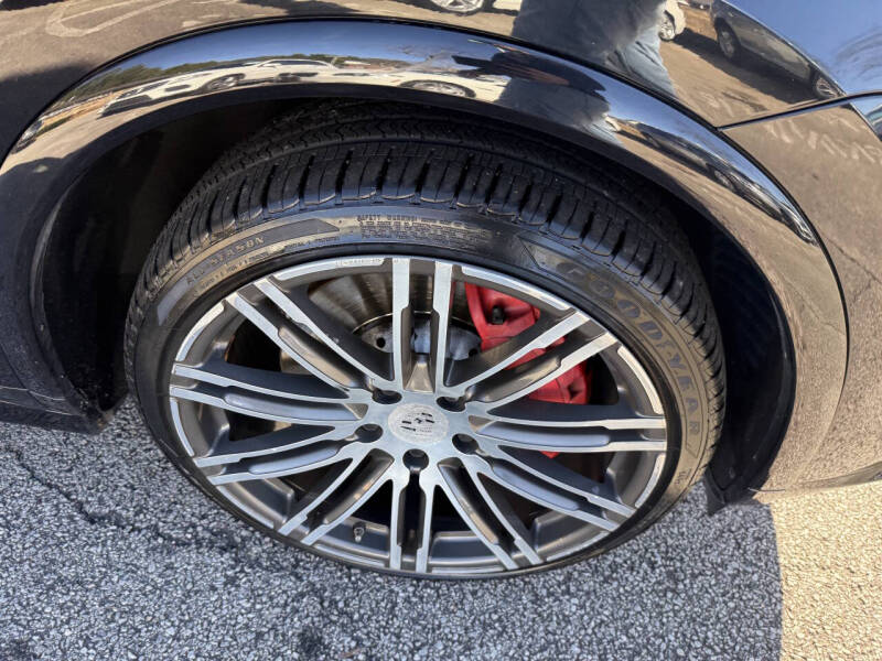 2016 Porsche Cayenne GTS