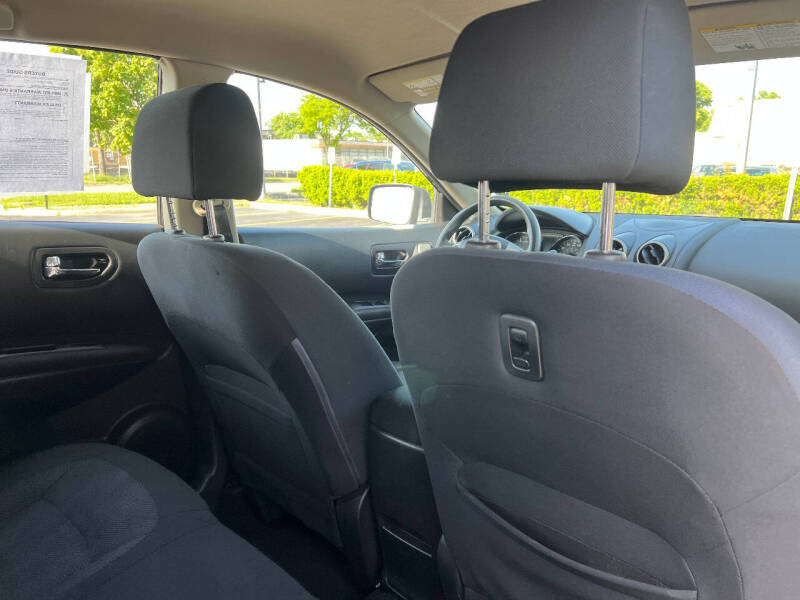 2014 Nissan Rogue Select S