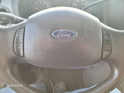 2013 Ford E-Series E-350 SD