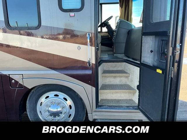 2008 Freightliner XCS Chassis
