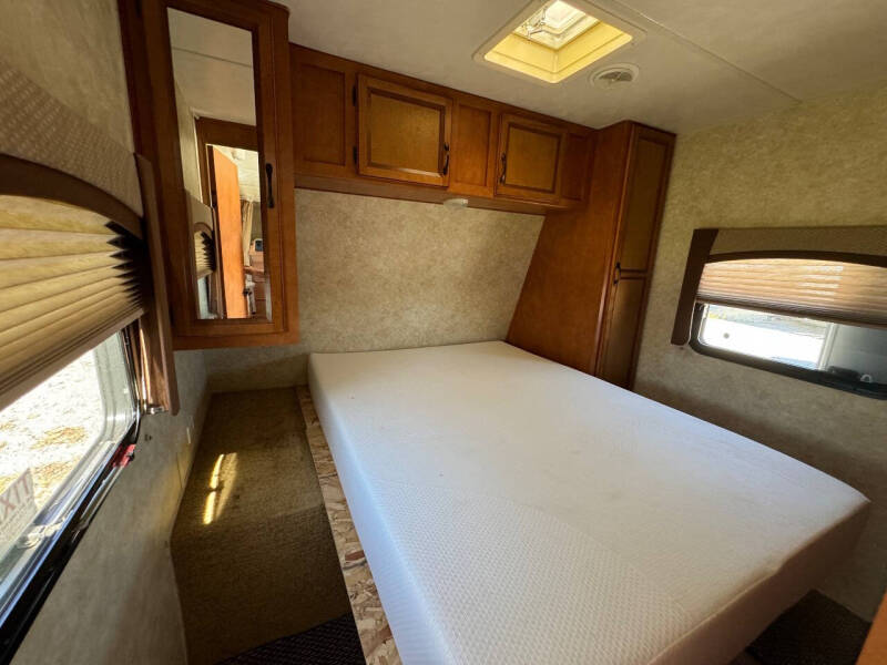 2013 Gulfstream Innsbrook 277DDS