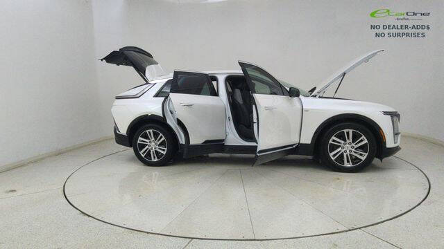 2024 Cadillac LYRIQ Tech