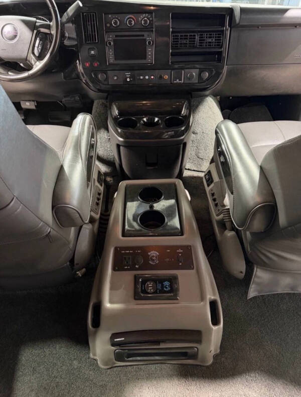 2018 GMC Savana 3500