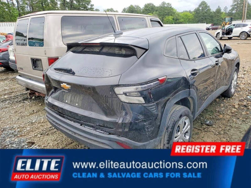 2024 Chevrolet Trax LS