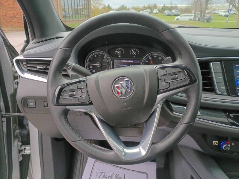 2022 Buick Enclave Essence