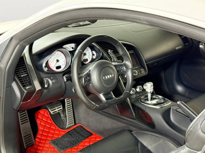 2012 Audi R8 5.2 quattro