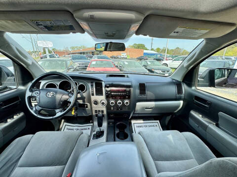 2013 Toyota Sequoia SR5