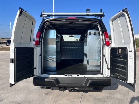 2025 Chevrolet Express 2500