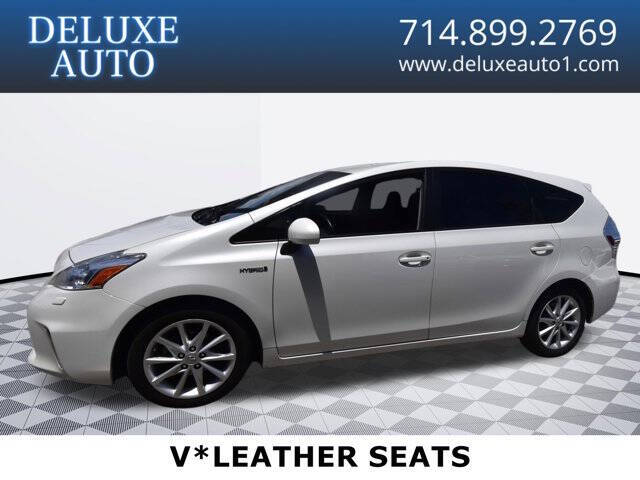 2014 Toyota Prius v Five