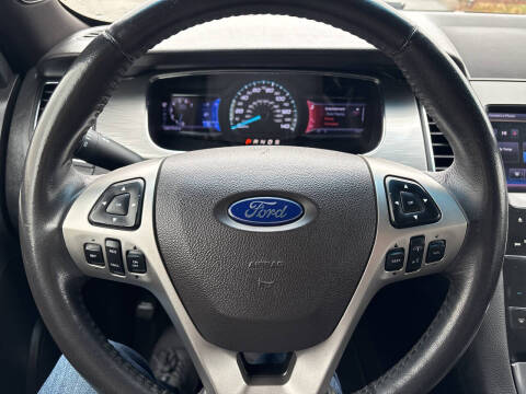 2013 Ford Taurus SEL