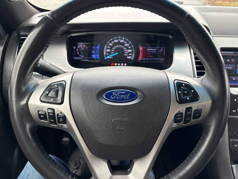 2013 Ford Taurus SEL